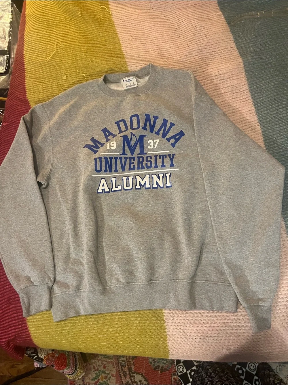 🎓 Madonna University Champion Sweatshirt 💙 Size L